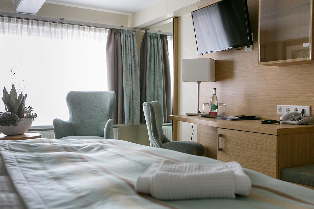 Neuwarft Altbau Hotel 3*